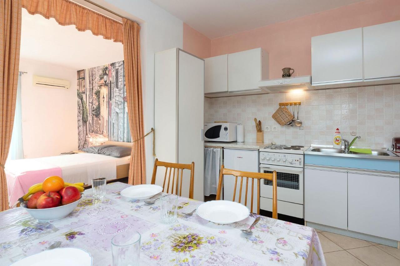 Pilicari (adults Only) *